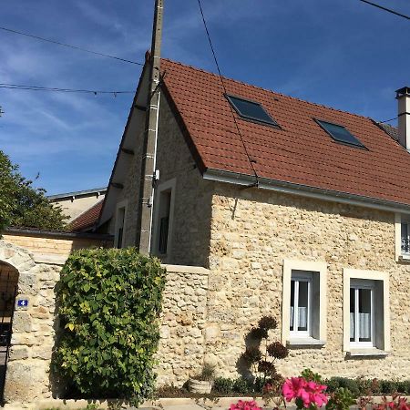 Gite La Nuit Etoilee Chez Champagne Mathelin Mareuil-le-Port Exteriör bild